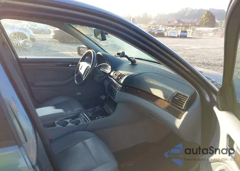 2003 BMW 325Xi from USA, damaged, VIN WBAEU33403PH87263